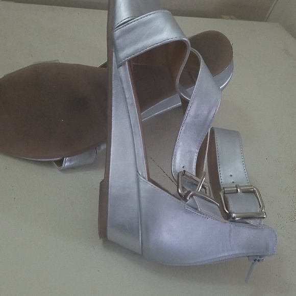 Sandals - Picture 6 of 6